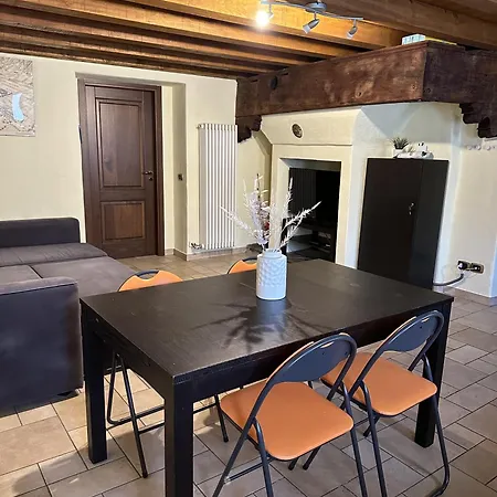 La Comoda Casetta Cir 0490 דירה אאוסטה