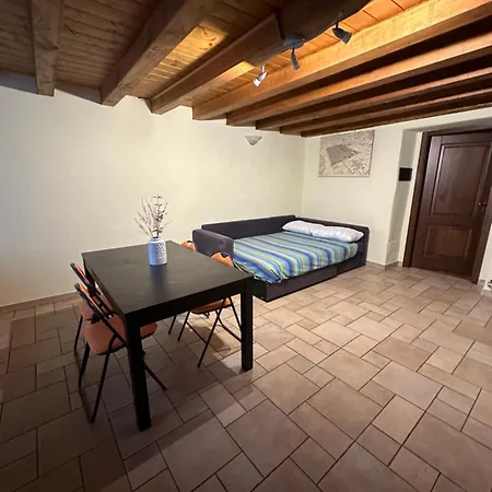 La Comoda Casetta Cir 0490 דירה *
